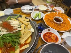 -喇喇排骨火锅·传统韩式脊骨汤(望京西园总店)