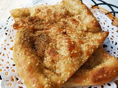 炸芝麻馕-董小西的凉皮和椒麻鸡(三元桥店)