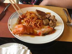 -大中华希尔顿酒店-念自助餐·嗨啤·小龙虾