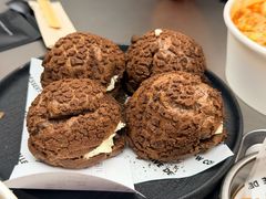 -W COLLECTIVE  DESSERT SHOP
