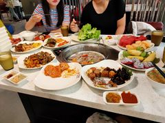 -佰烧海鲜烤肉火锅自助(世茂国际广场店)