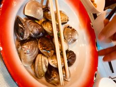 -鲜入围煮花胶鸡海鲜火锅