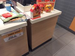 -麦当劳(轻轨曹杨路店)