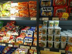-综合保税区进口商品直销中心(新百店)
