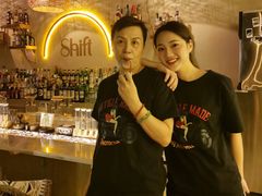 -Shift cocktail bar鸡尾酒吧