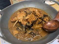 小鸡炖蘑菇-关东小磨东北菜(上海长风大悦城店)
