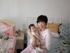 -爱的果实月嫂育婴师(世纪东方店)