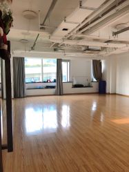 -亚太瑜伽普拉提学院