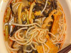 -水平有限螺蛳粉(宏达大厦店)