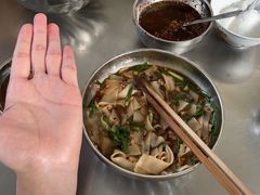 -正宗杨记普洱酸醋米线(总店)