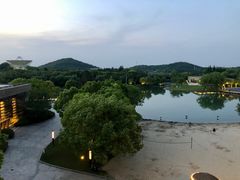 -上海佘山世茂艾美酒店