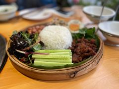 傣味手抓饭-一善菌·云南菌汤·云南菜(银泰城店)