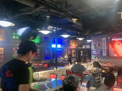 -马路牙子烧烤音乐酒馆(望京店)