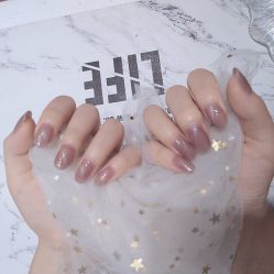 -吉吉靓甲美睫