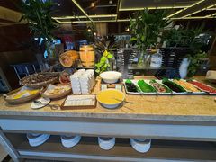 -大中华希尔顿酒店-念自助餐·嗨啤·小龙虾