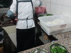 -正宗杨记普洱酸醋米线(总店)
