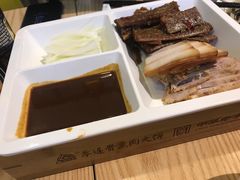 -李连贵熏肉大饼(金隅嘉品Mall店)