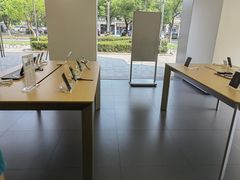 -华为授权体验店(上坤上街购物中心)