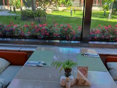 -亮马河饭店翠雅咖啡厅