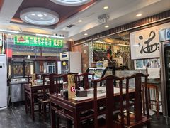 大堂-内蒙联营烧麦 草原石榴红(护国寺店)