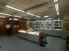 -无奔眼镜·蔡司·依视路授权店(马家堡店)