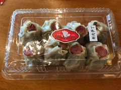 -白玉兰食品甜凤店(合生汇店)