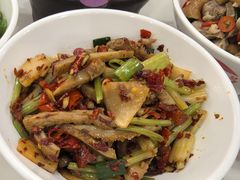 -红色湘菜馆(春风店)