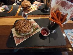 -FAT COW(虹梅路店)