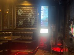 -范特西FANTASY量贩式KTV(民主广场店)