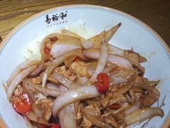 洋葱炒肉饭-易裕和·长沙米粉(竹塘西路店)