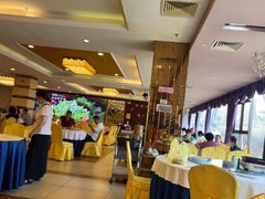 -御满江海鲜酒家(洛溪新城店)