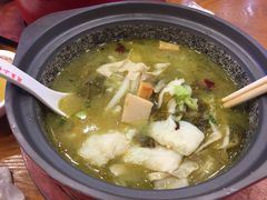 -周鱼小馆石锅酸菜鱼(活力汇店)