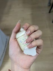 -UGIRL有个美甲