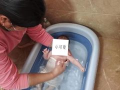 -爱的果实月嫂育婴师(世纪东方店)