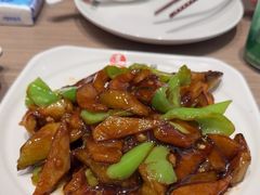 -六泰居·尔滨地标·东北菜(泰山路店)