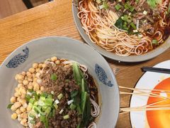 泡椒鸡杂小面-丁丁猫重庆小面(徐州路店)