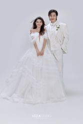 -至臻微拉婚纱摄影