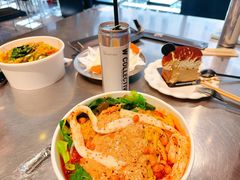 -W COLLECTIVE  DESSERT SHOP