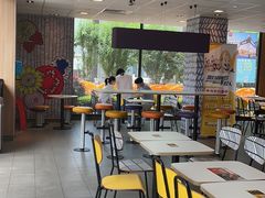 用餐区-麦当劳(杭州萧山京港国际店)