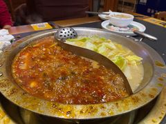 -沸炉重庆老火锅(军事博物馆店)