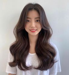 -变画·发型STUDIO