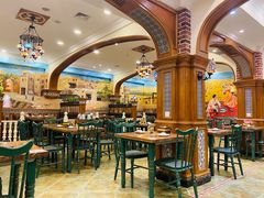 大堂-清真·玛丽亚新疆菜主题餐厅(浙江中路店)