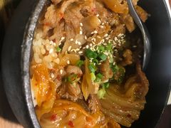 肥牛泡菜石锅拌饭-热血兄弟·炭火烤肉(融侨中心店)