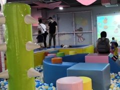 -星舰梦航(广百广场荔胜店)