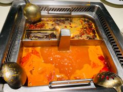 -海底捞火锅鲜切牛肉主题店(长寿路店)