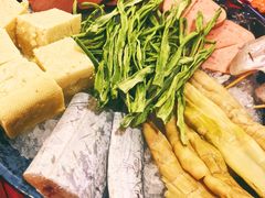 -谭鸭血老火锅(漳州路店)