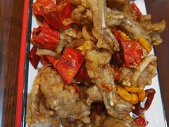 香酥椒盐牛蛙-虾弄弄海派小龙虾·牛羊蝎子火锅