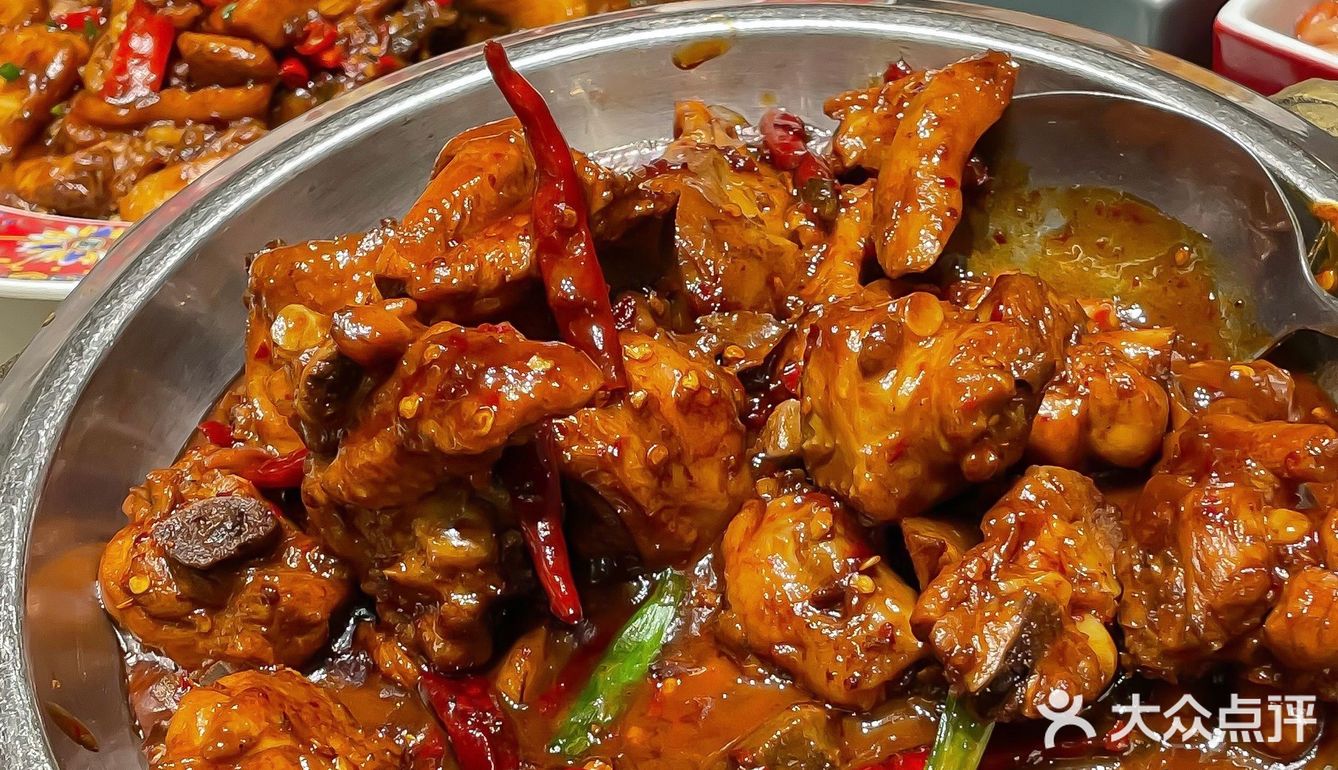 南昌老店 终于找到了…好吃的红烧土鸡煲了🐔 