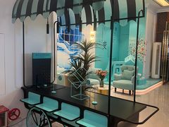 -希岸·轻雅酒店(广州白鹅潭艺术中心花地湾地铁站店)