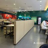 新鲜的牛肉直接入口[色]